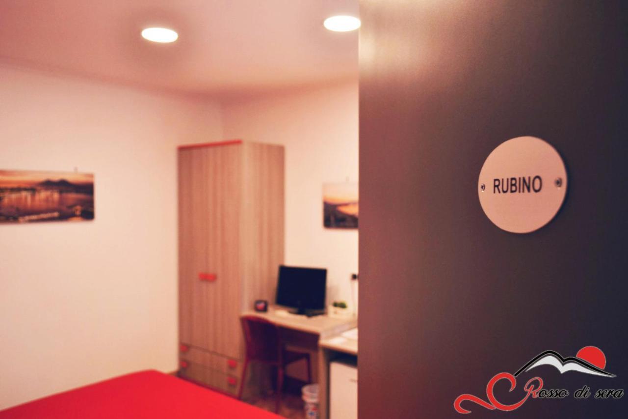 Rosso Di Sera เนเปิลส์ ภายนอก รูปภาพ